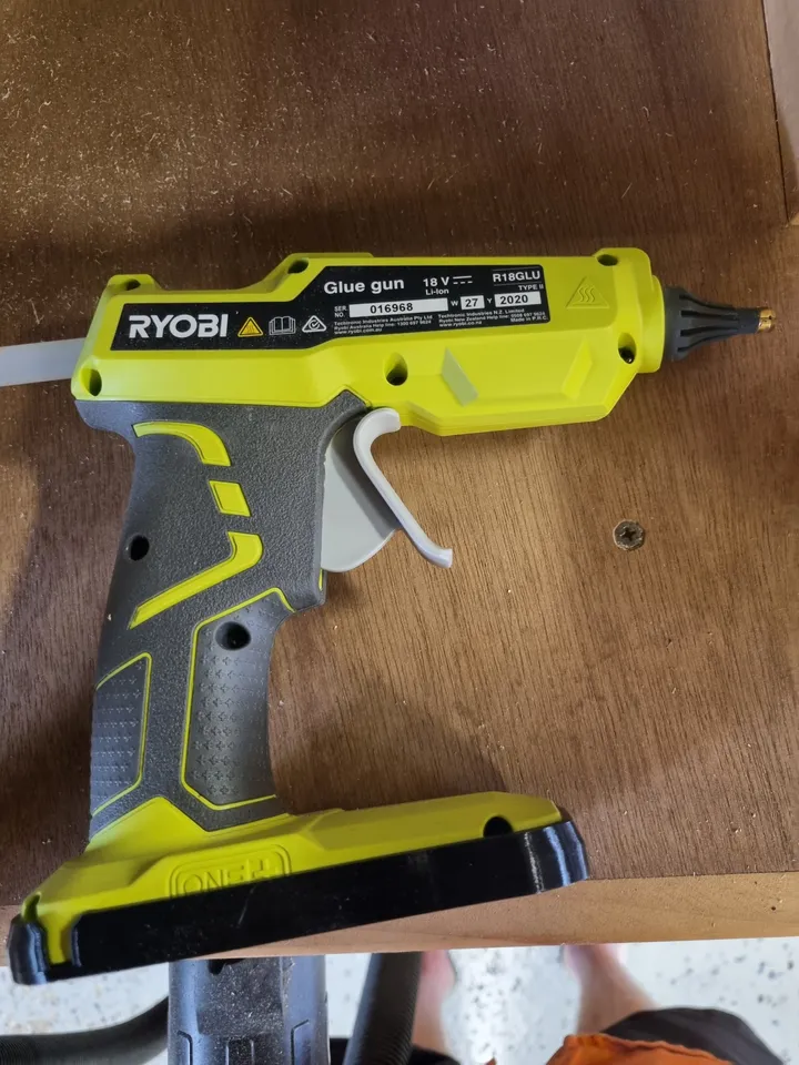ryobi glue gun holder ( r18glu ) by chris